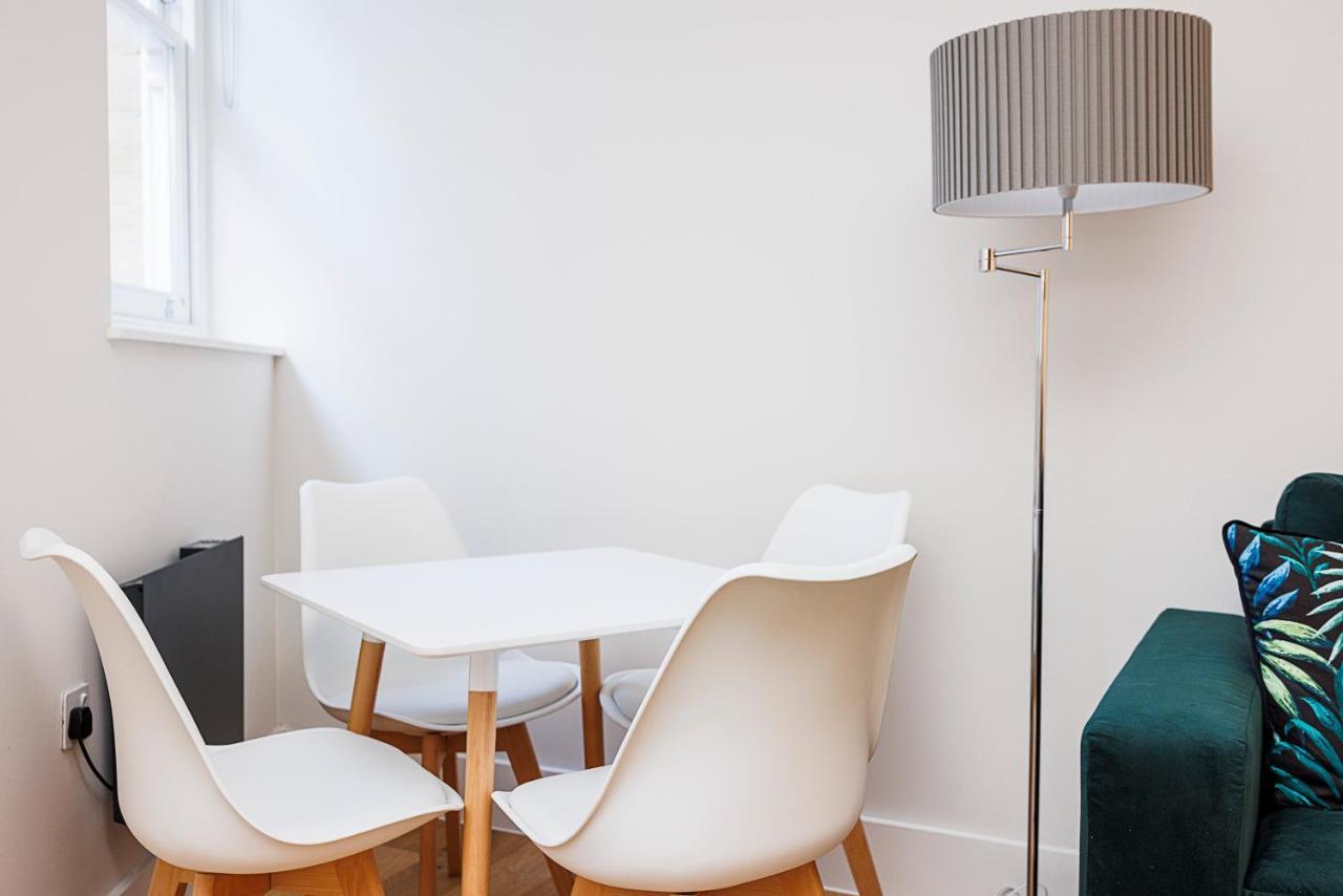 Luxury Spacious 2 Bed Apartment, London - Sk Kültér fotó