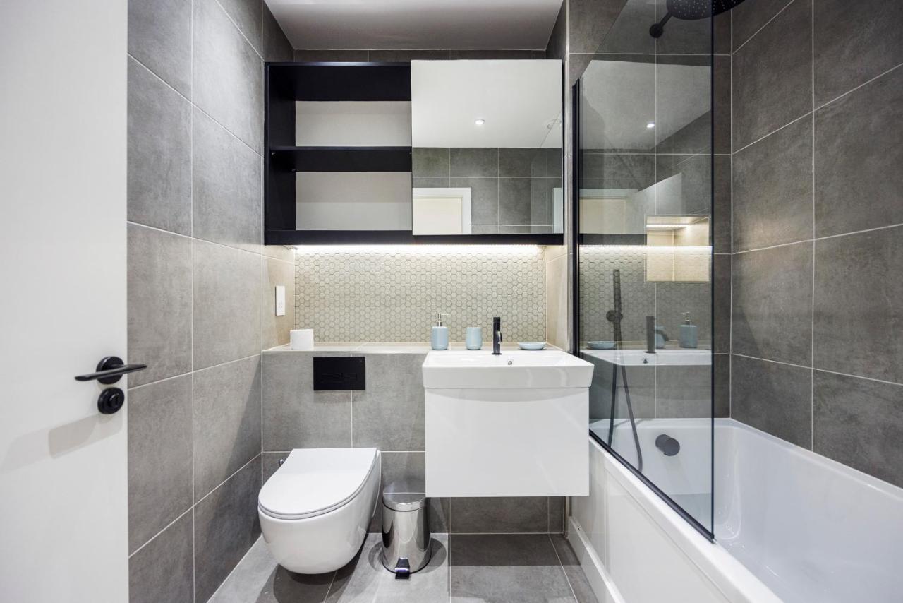 Luxury Spacious 2 Bed Apartment, London - Sk Kültér fotó